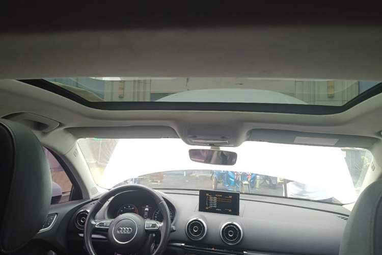 Used Audi A3 2016 Limousine 35 TFSI Style Edition Headliner