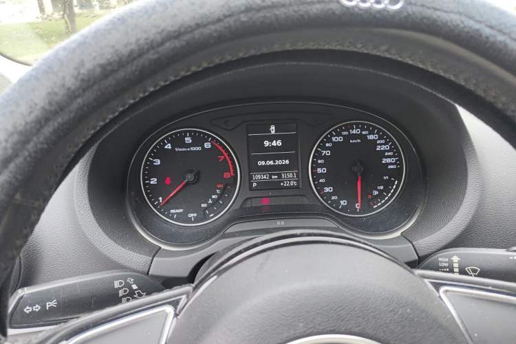 Used Audi A3 2016 Limousine 35 TFSI Ambition Edition Instrument Cluster