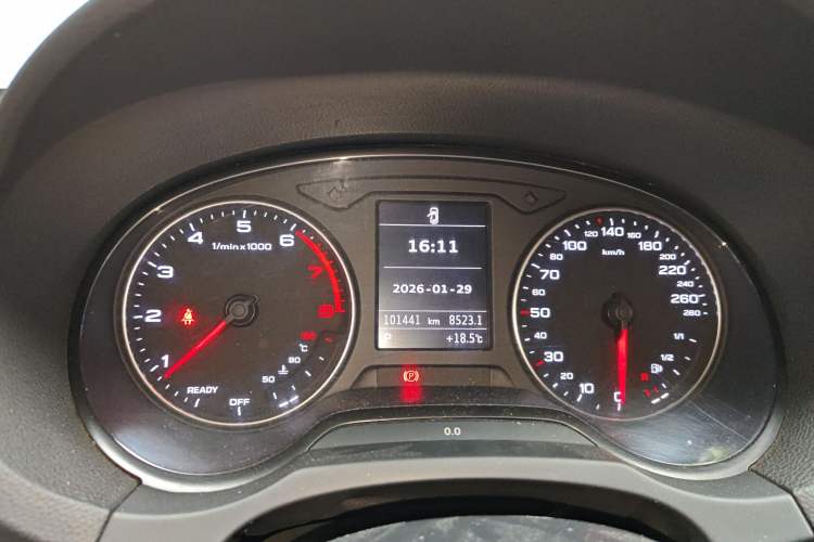 Used Audi A3 2016 Limousine 35 TFSI Ambition Edition Instrument Cluster