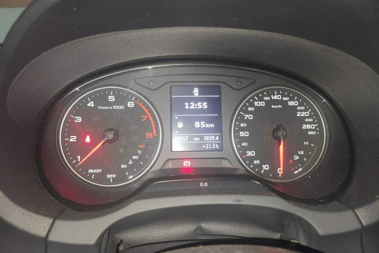 Used Audi A3 2016 Limousine 35 TFSI Style Edition Instrument Cluster