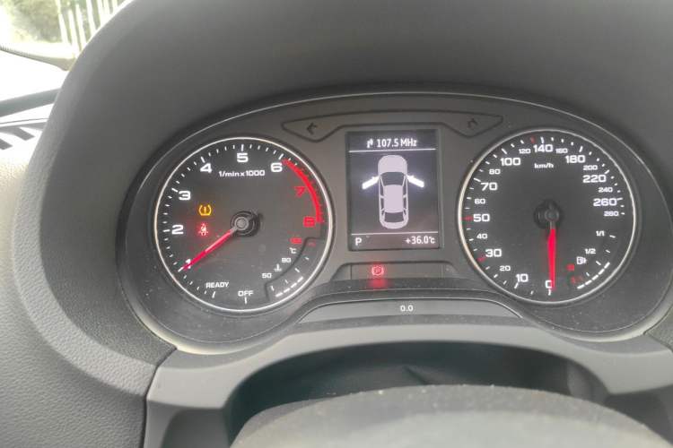 Used Audi A3 2016 Limousine 35 TFSI Ambition Edition Instrument Cluster