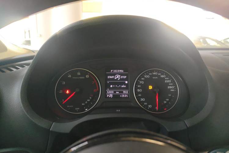 Used Audi A3 2016 Limousine 35 TFSI Ambition Edition Instrument Cluster
