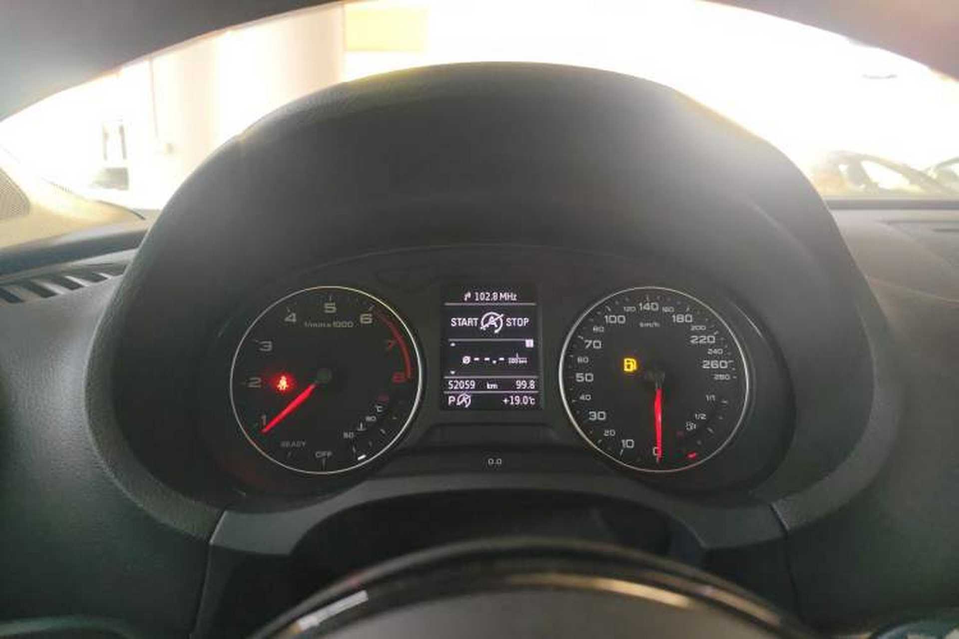 Used Audi A3 2016 Limousine 35 TFSI Ambition Edition Instrument Cluster