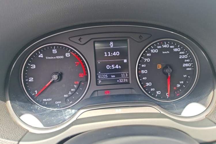 Used Audi A3 2016 Limousine 35 TFSI Prestige Edition Instrument Cluster