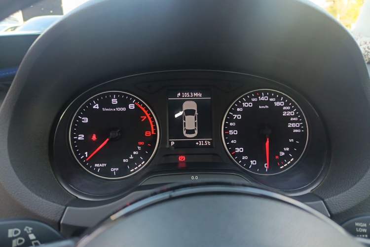 Used Audi A3 2016 Limousine 35 TFSI Ambition Edition Instrument Cluster