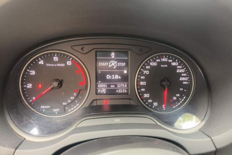 Used Audi A3 2016 Limousine 35 TFSI Ambition Edition Instrument Cluster