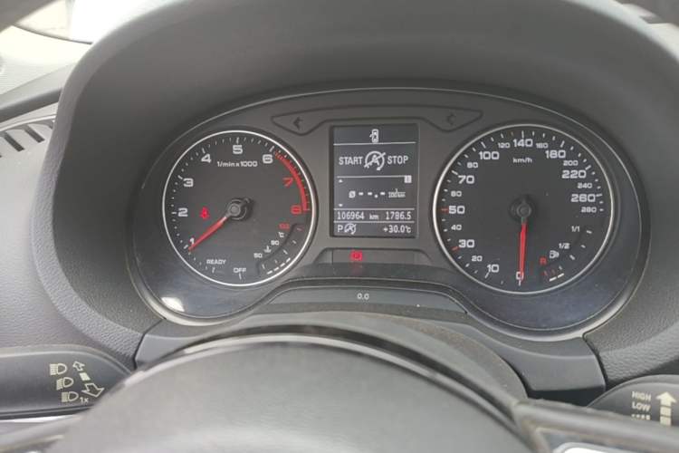 Used Audi A3 2016 Limousine 35 TFSI Style Edition Instrument Cluster