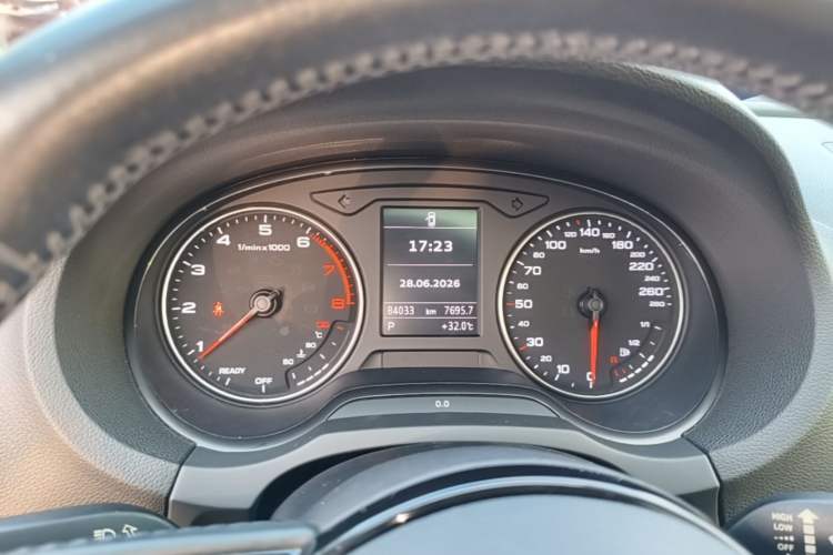 Used Audi A3 2016 Limousine 35 TFSI Style Edition Instrument Cluster