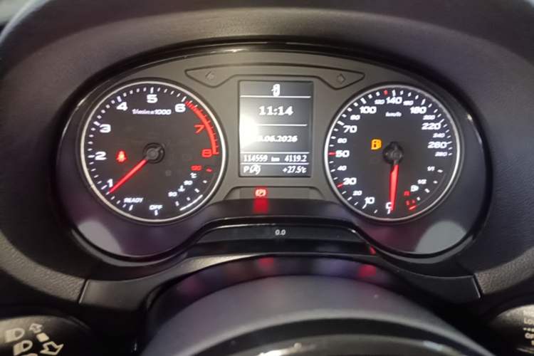 Used Audi A3 2016 Limousine 35 TFSI Ambition Edition Instrument Cluster