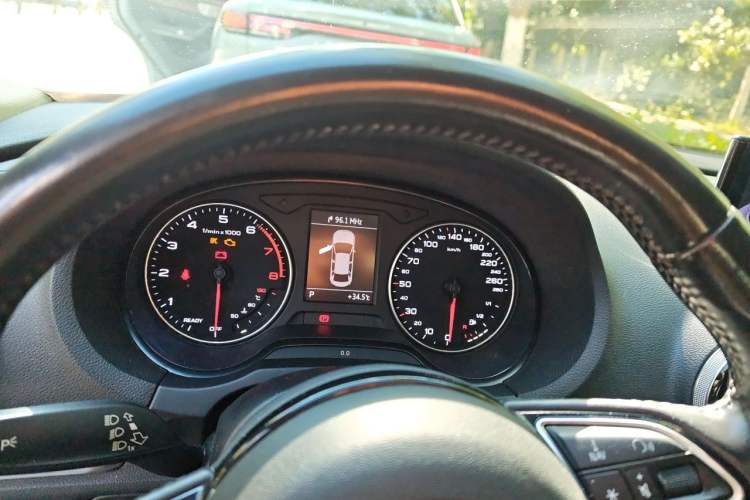 Used Audi A3 2016 Limousine 35 TFSI Style Edition Instrument Cluster