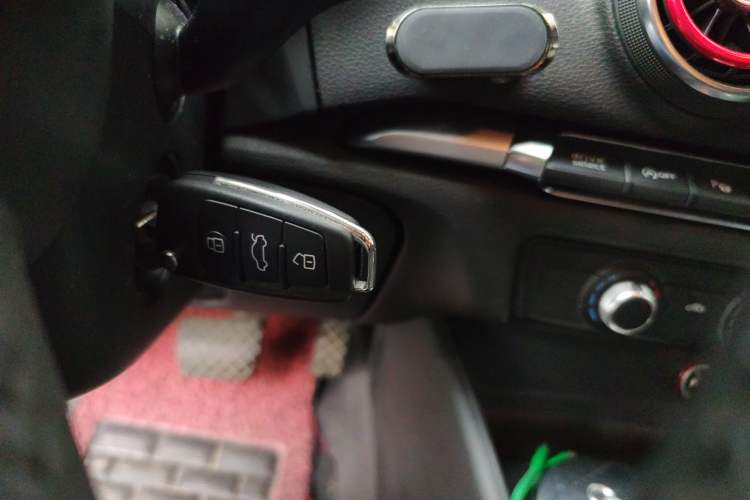 Used Audi A3 2016 Sportback 35 TFSI Ambition Edition Interior 1