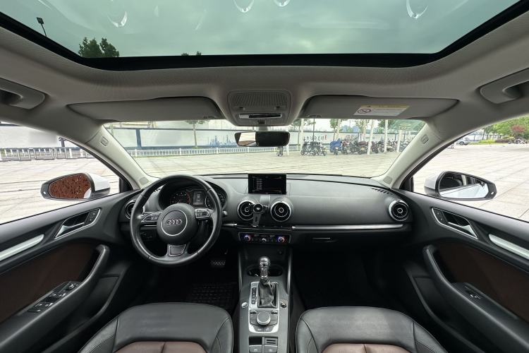 Used Audi A3 2016 Limousine 40 TFSI Style Edition Interior 1