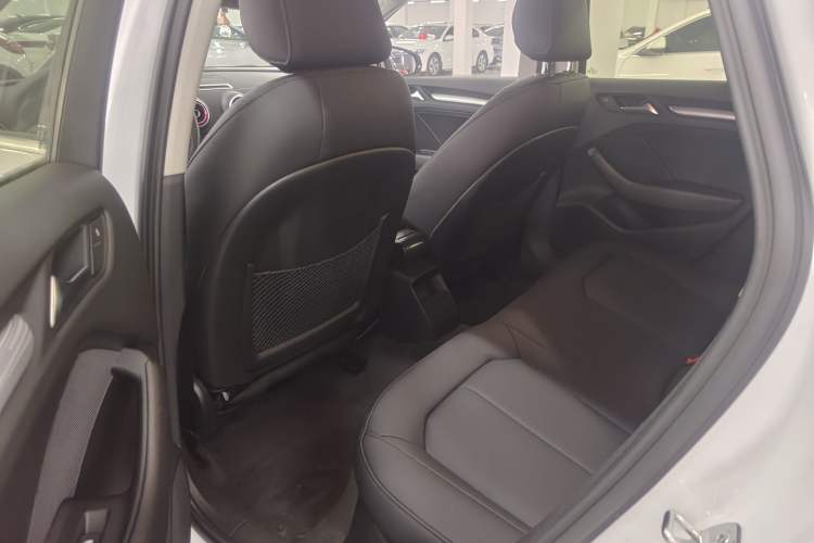 Used Audi A3 2016 Limousine 35 TFSI Prestige Edition Interior 1