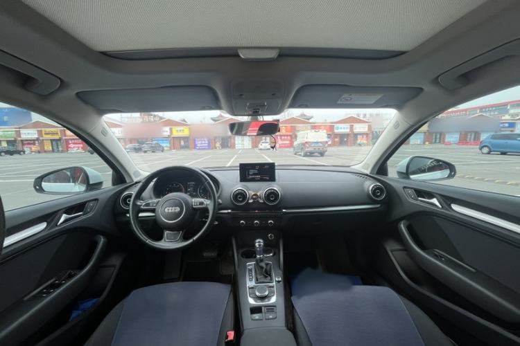 Used Audi A3 2016 Limousine 35 TFSI Prestige Edition Interior 2
