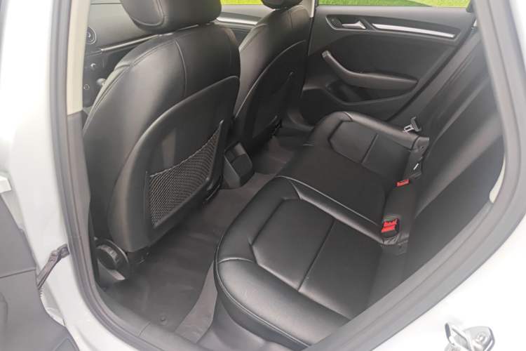 Used Audi A3 2016 Limousine 35 TFSI Ambition Edition Interior 3