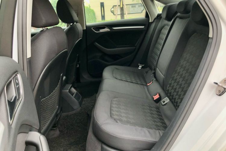 Used Audi A3 2016 Limousine 35 TFSI Ambition Edition Interior 3