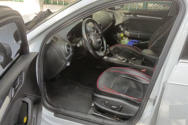 Used Audi A3 2016 Sportback 35 TFSI Ambition Interior 3