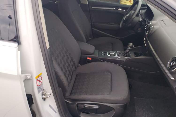 Used Audi A3 2016 Limousine 35 TFSI Prestige Edition Interior 3