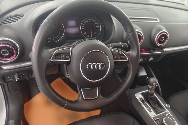 Used Audi A3 2016 Limousine 35 TFSI Prestige Edition Interior 3
