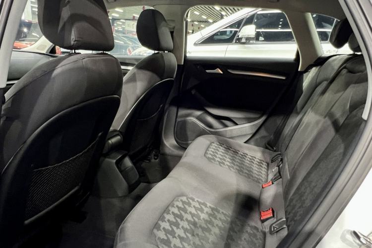 Used Audi A3 2016 Sportback 35 TFSI Ambition Interior 3