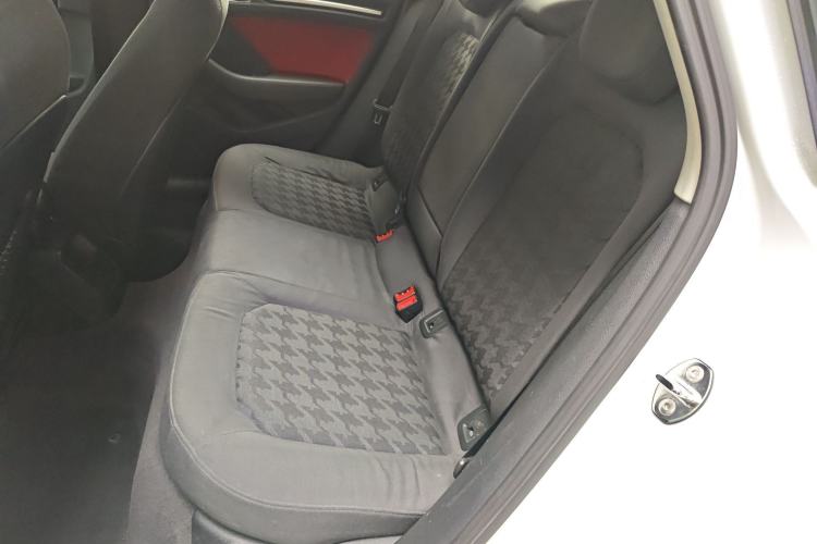 Used Audi A3 2016 Limousine 35 TFSI Ambition Edition Interior 4
