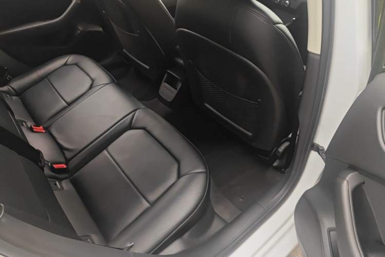Used Audi A3 2016 Limousine 35 TFSI Ambition Edition Interior 8