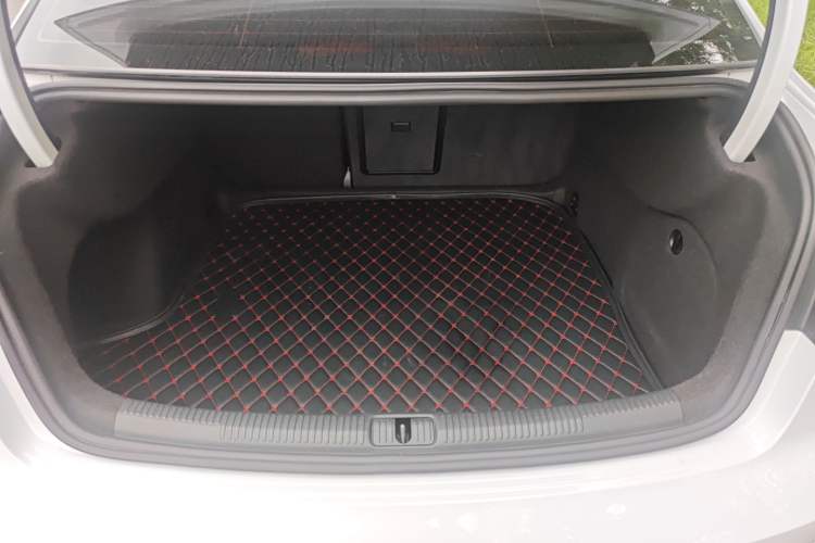 Used Audi A3 2016 Limousine 35 TFSI Ambition Edition Interior 9