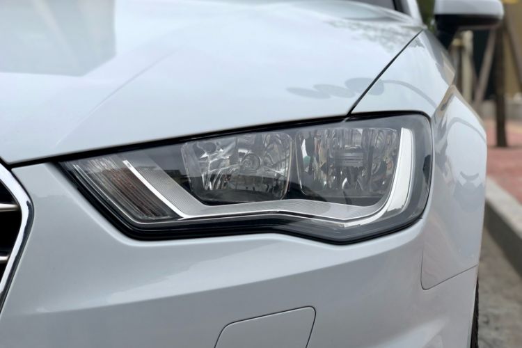 Used Audi A3 2016 Limousine 35 TFSI Ambition Edition Left Front Headlight