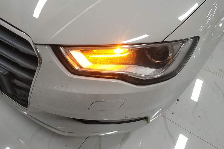 Used Audi A3 2016 Limousine 35 TFSI Prestige Edition Left Front Headlight