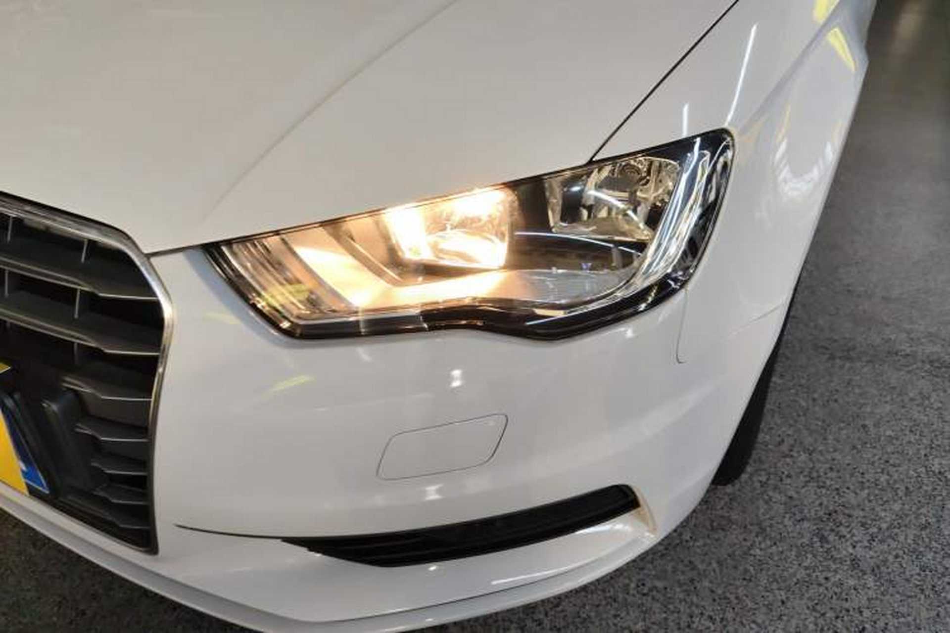 Used Audi A3 2016 Limousine 35 TFSI Ambition Edition Left Front Headlight