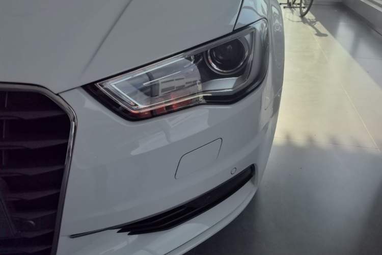 Used Audi A3 2016 Limousine 35 TFSI Style Edition Left Front Headlight