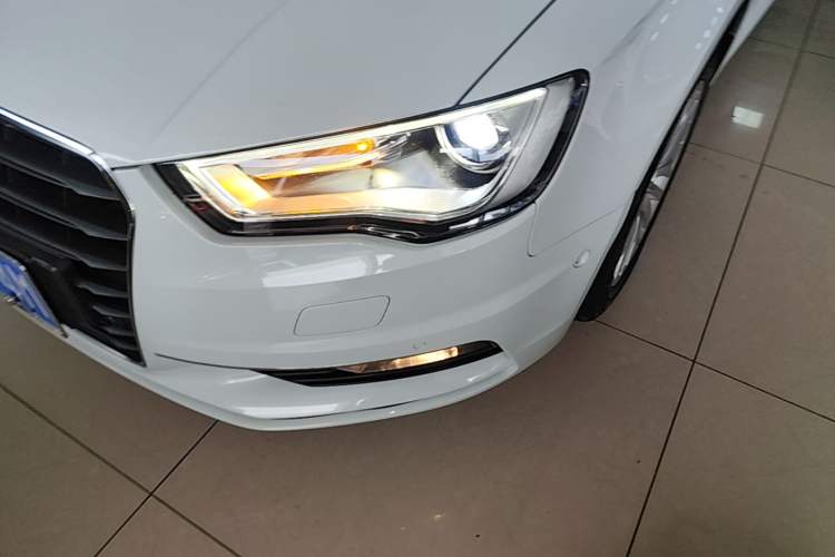 Used Audi A3 2016 Limousine 35 TFSI Ambition Edition Left Front Headlight