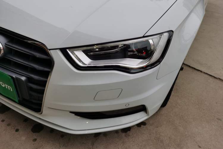 Used Audi A3 2016 Limousine 35 TFSI Style Edition Left Front Headlight