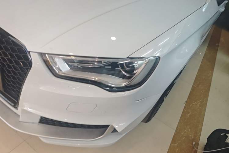 Used Audi A3 2016 Limousine 35 TFSI Ambition Edition Left Front Headlight