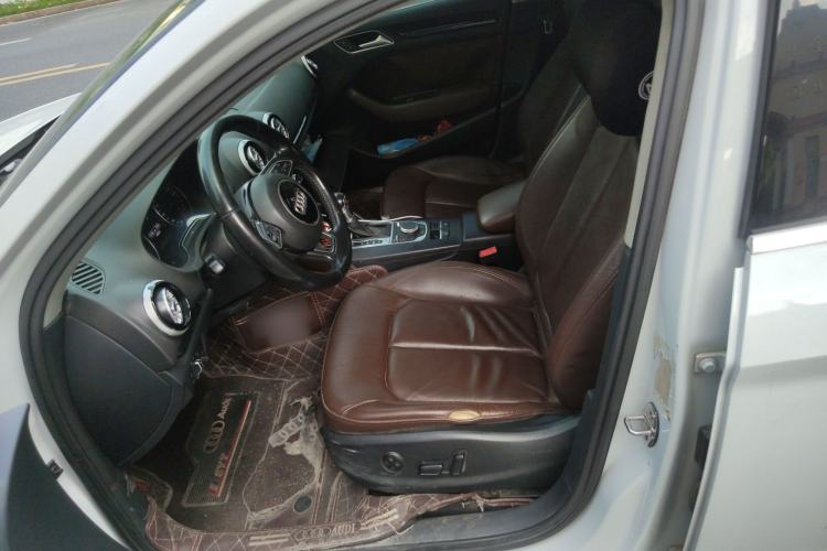 Used Audi A3 2016 Limousine 35 TFSI Style Edition Left Front Seat