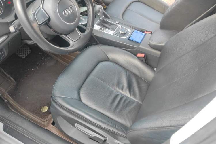 Used Audi A3 2016 Limousine 35 TFSI Ambition Edition Left Front Seat