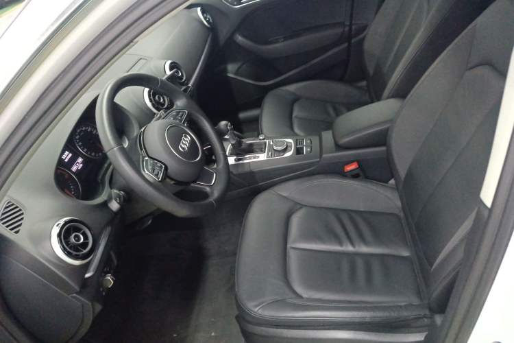 Used Audi A3 2016 Sportback 35 TFSI Style Edition Left Front Seat