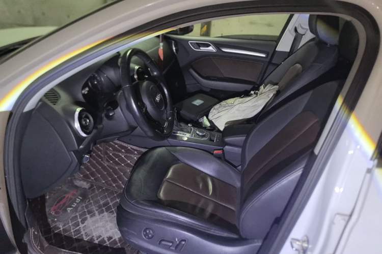 Used Audi A3 2016 Limousine 40 TFSI Style Edition Left Front Seat