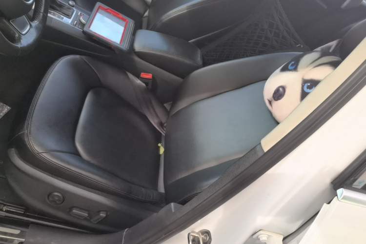 Used Audi A3 2016 Limousine 35 TFSI Prestige Edition Left Front Seat
