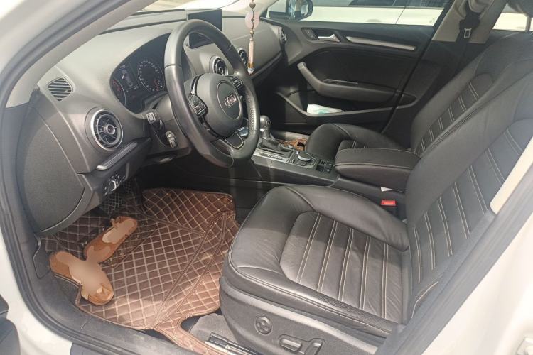 Used Audi A3 2016 Limousine 35 TFSI Ambition Edition Left Front Seat