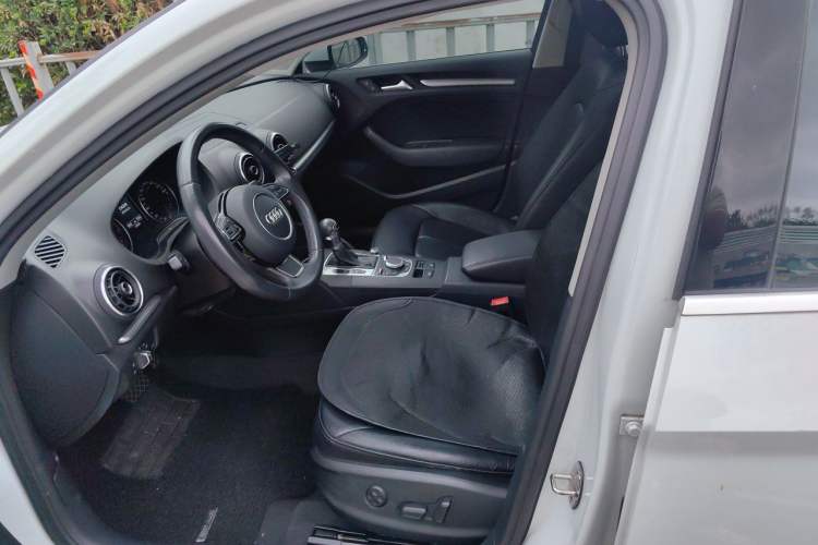 Used Audi A3 2016 Limousine 35 TFSI Prestige Edition Left Front Seat