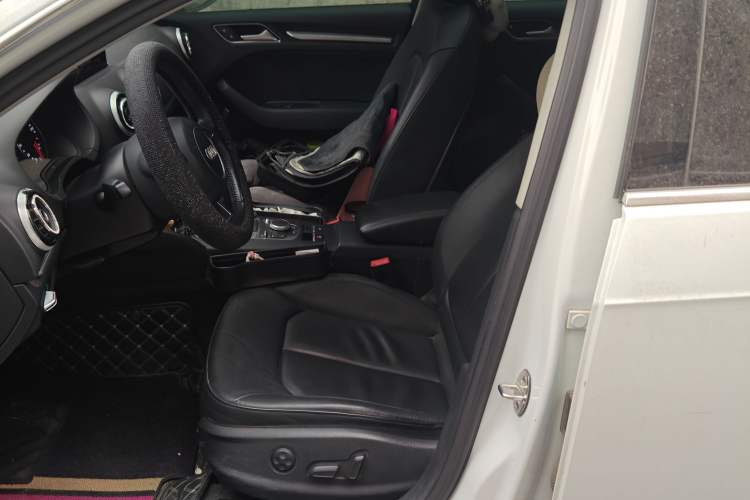 Used Audi A3 2016 Sportback 35 TFSI Style Edition Left Front Seat