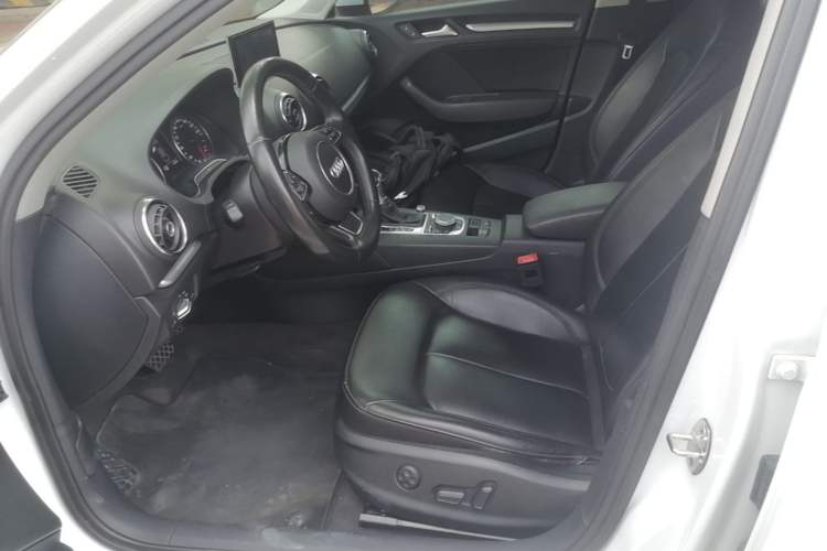 Used Audi A3 2016 Limousine 35 TFSI Prestige Edition Left Front Seat