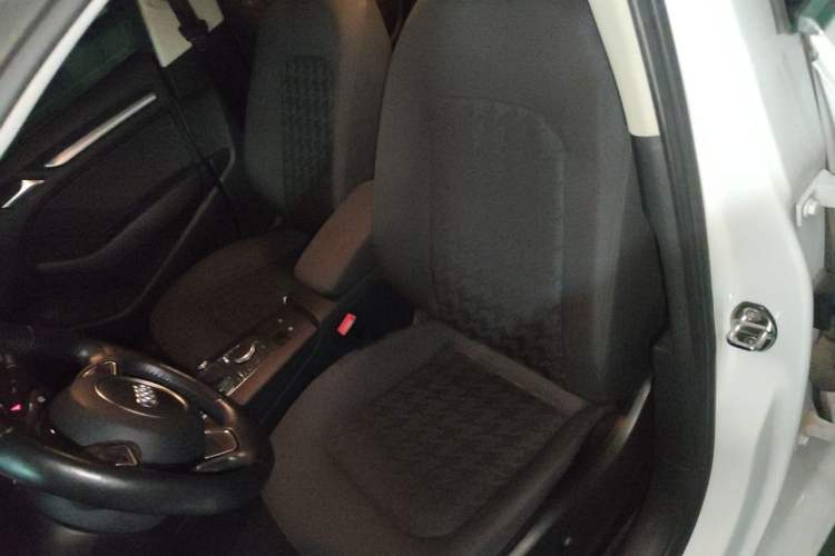 Used Audi A3 2016 Limousine 35 TFSI Prestige Edition Left Front Seat