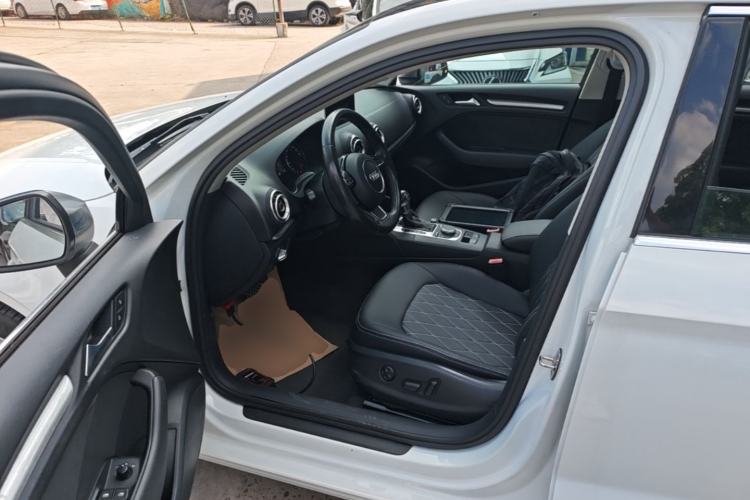 Used Audi A3 2016 Limousine 35 TFSI Prestige Edition Left Front Seat