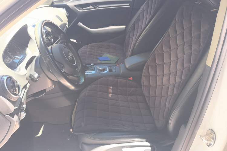 Used Audi A3 2016 Limousine 35 TFSI Ambition Edition Left Front Seat