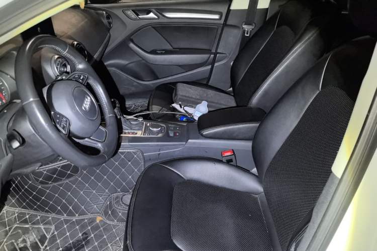 Used Audi A3 2016 Limousine 35 TFSI Prestige Edition Left Front Seat