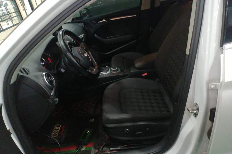Used Audi A3 2016 Limousine 35 TFSI Prestige Edition Left Front Seat