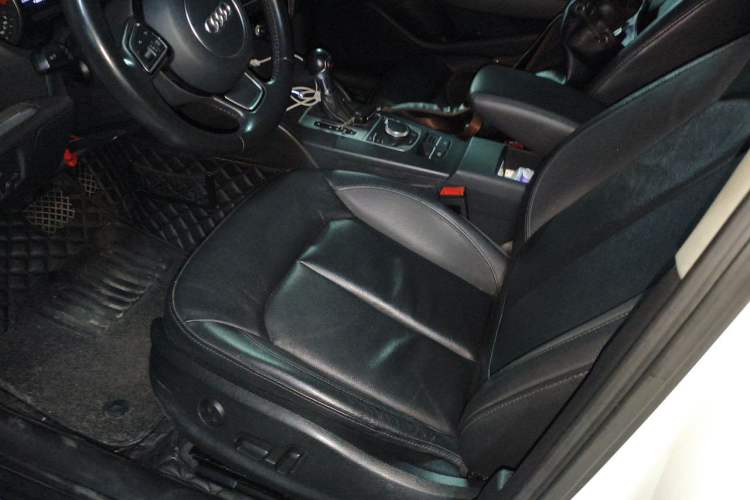 Used Audi A3 2016 Sportback 35 TFSI Style Edition Left Front Seat
