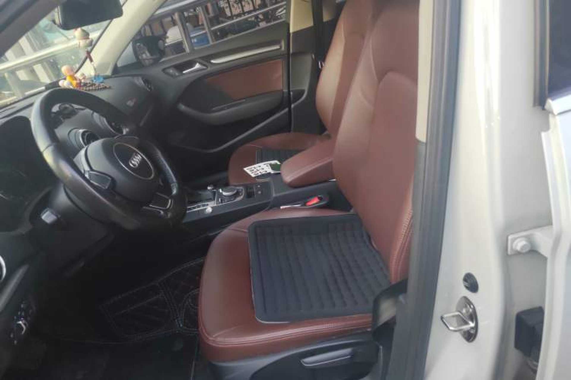 Used Audi A3 2016 Limousine 35 TFSI Ambition Edition Left Front Seat